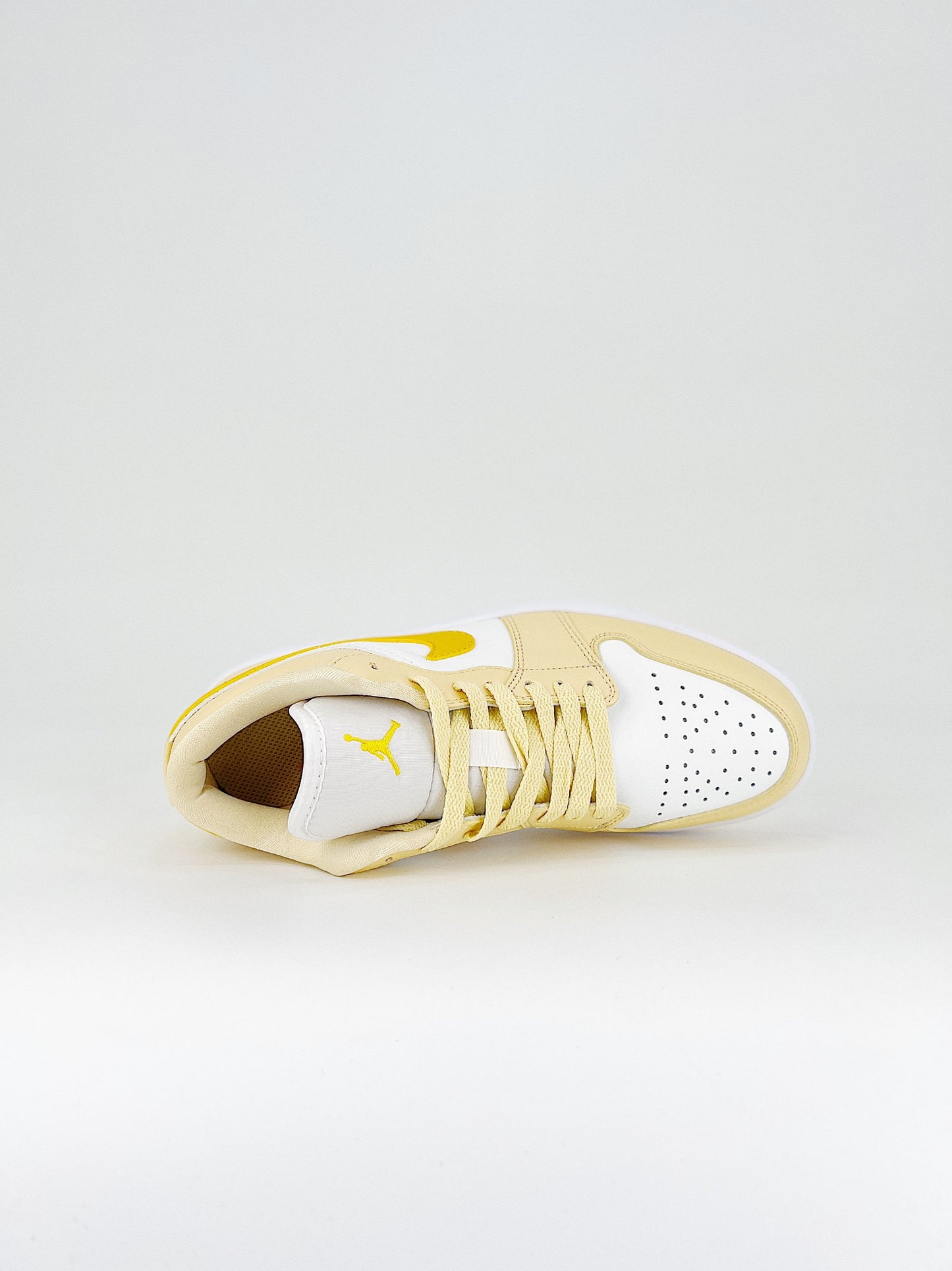 Jordan 1 Low Sail / Yellow Ochre / Pale Vanilla / White