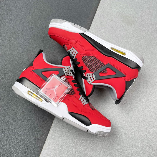JORDAN RETRO 4 TORO BRAVO