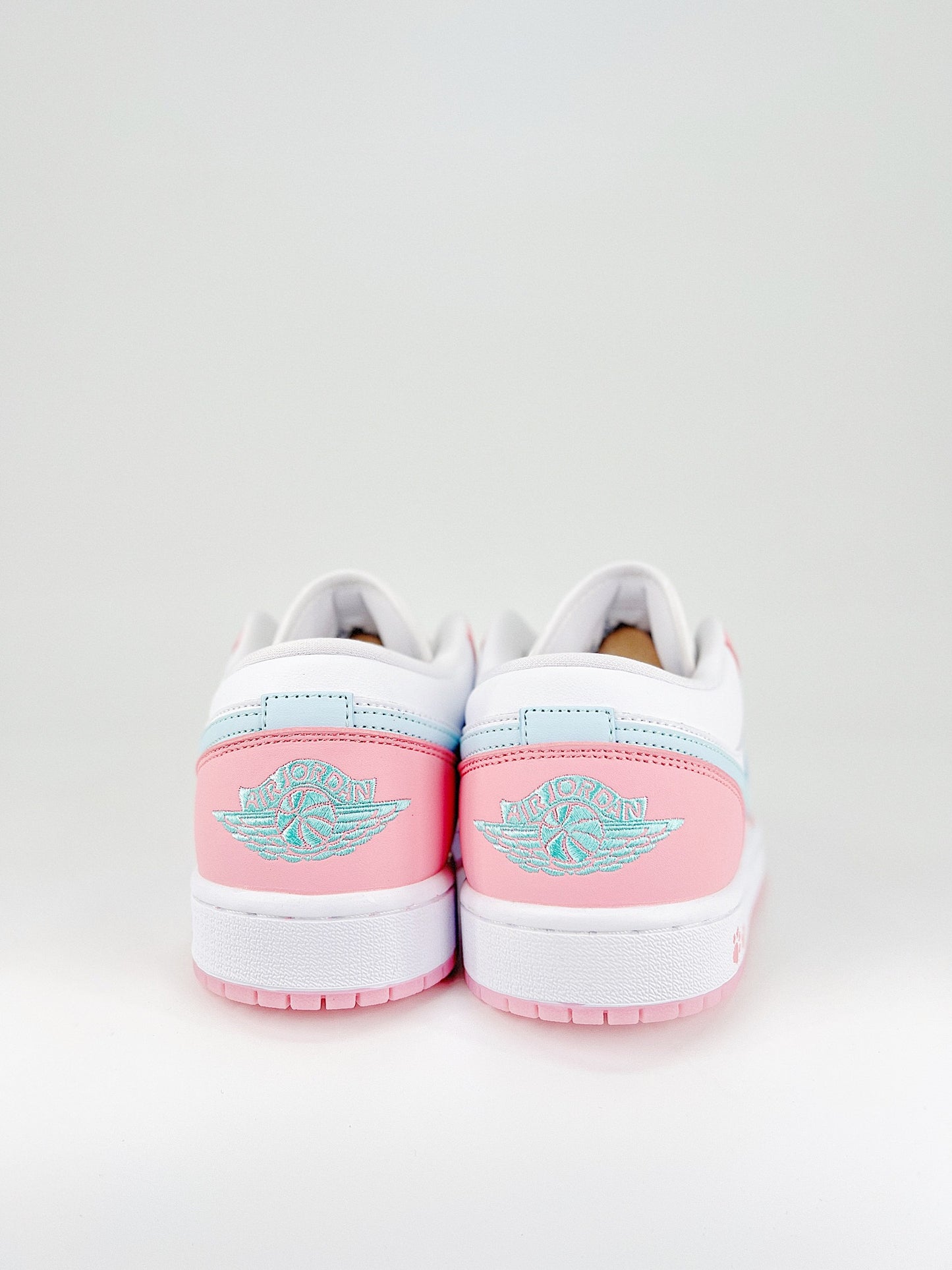 Jordan 1 Low PRINT PINK FOAM