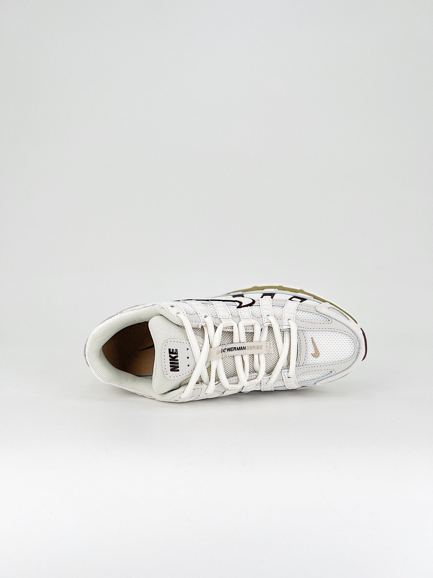 NIKE P6000 WHITE AND BROWN