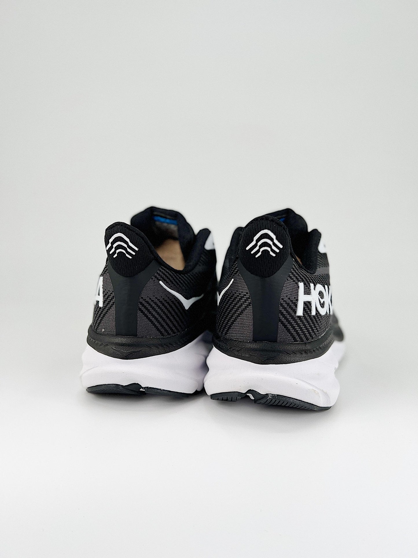 HOKA CLIFTON 9 BLACK