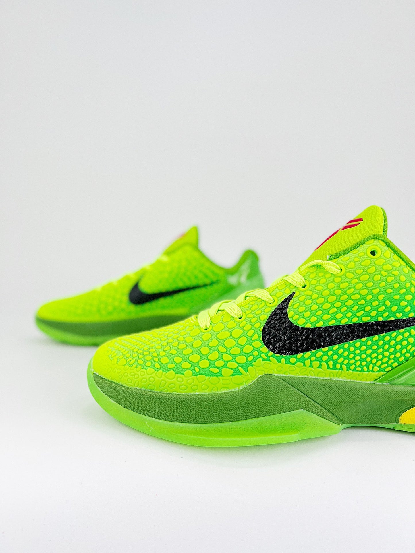 NIKE ZOOK KOBE 6