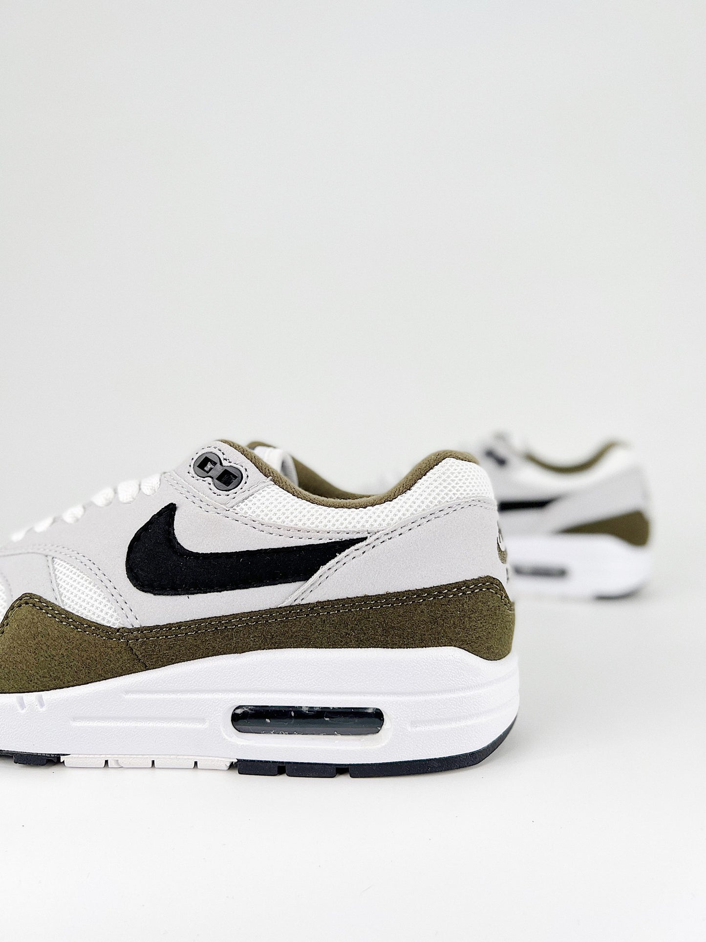 AIR MAX 1 KAKI