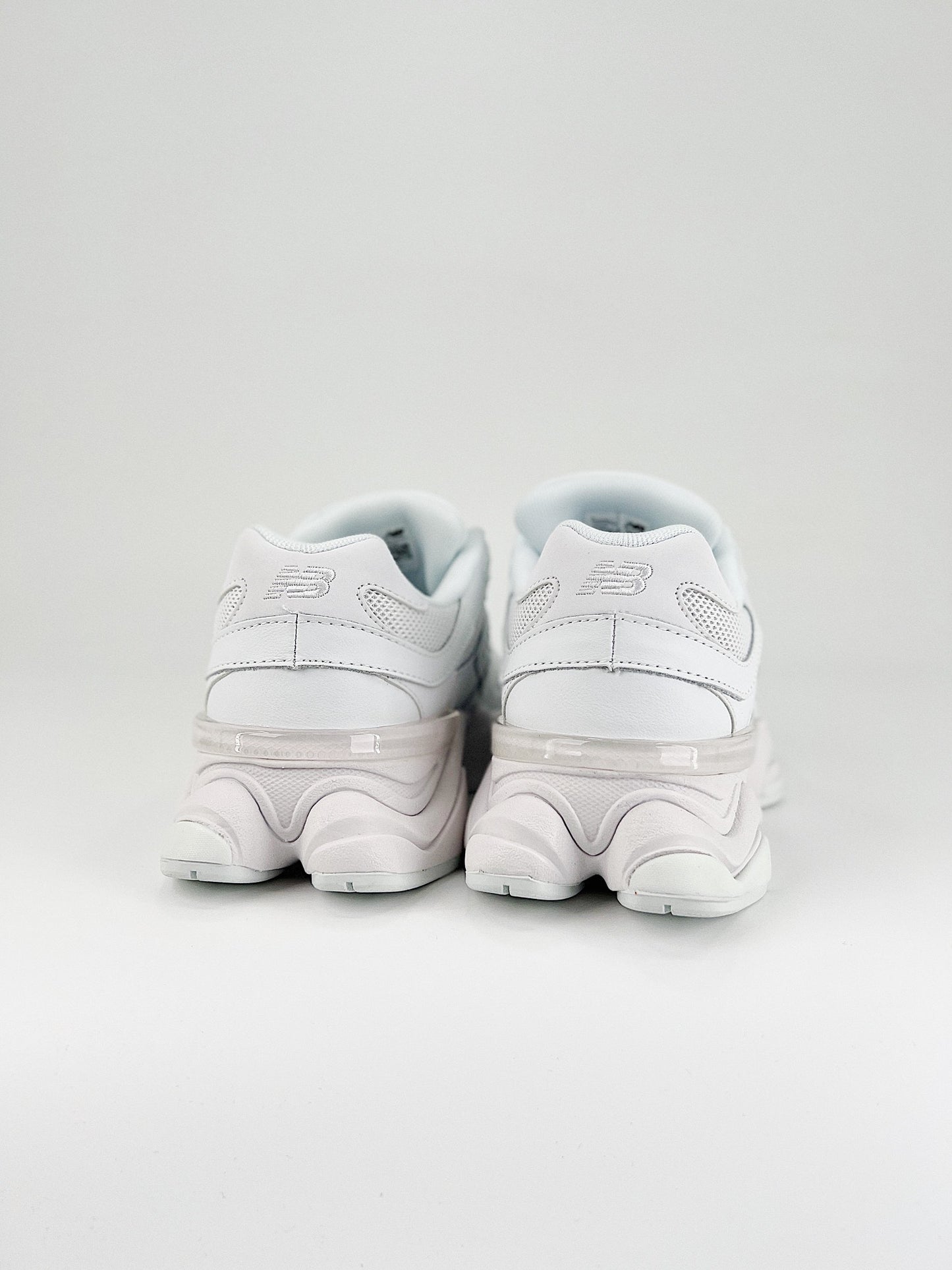 New Balance 9060 TRIPLE WHITE