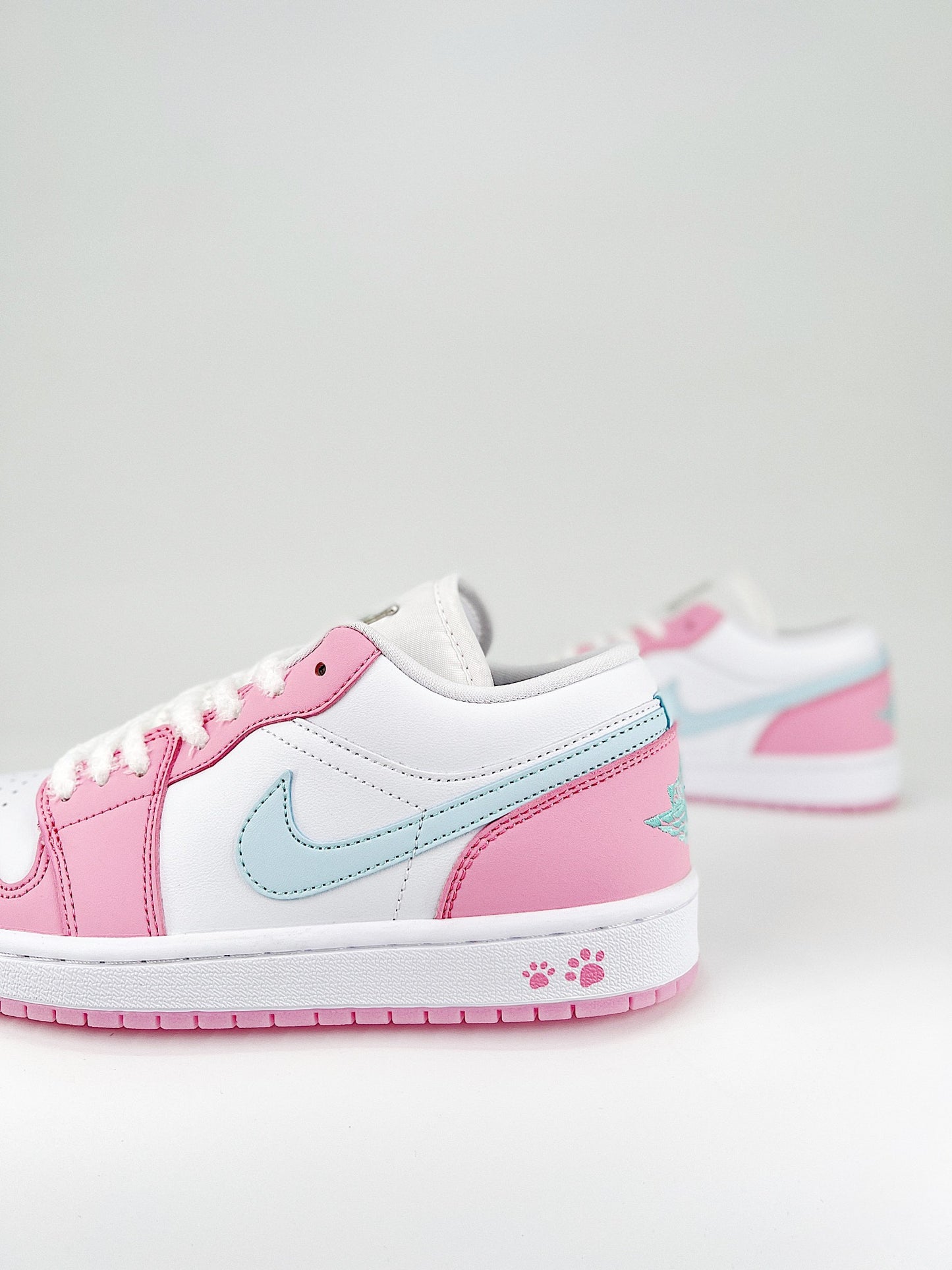 Jordan 1 Low PRINT PINK FOAM