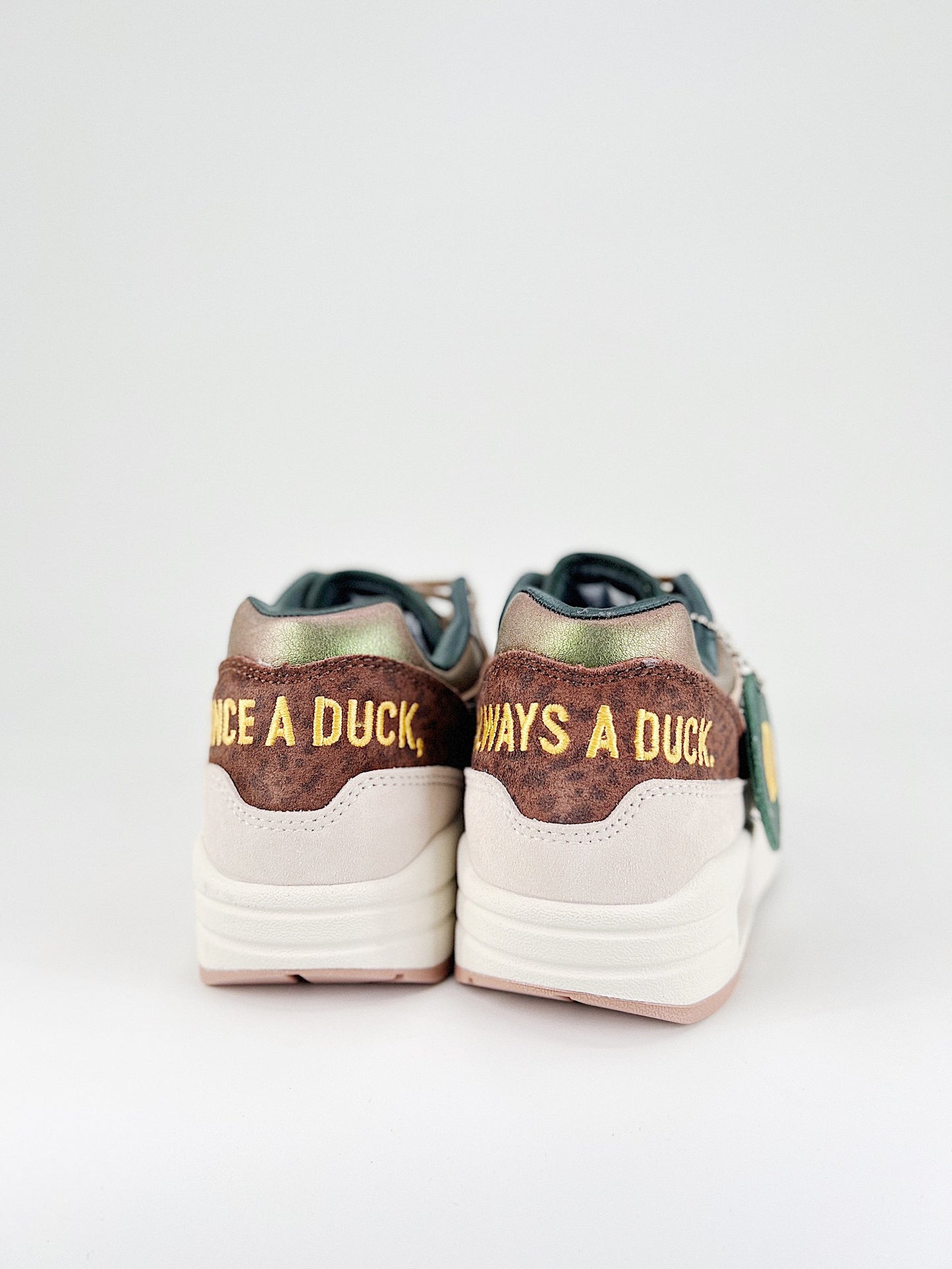 AIR MAX 1 "87 PRENIUM UNIVERSITY