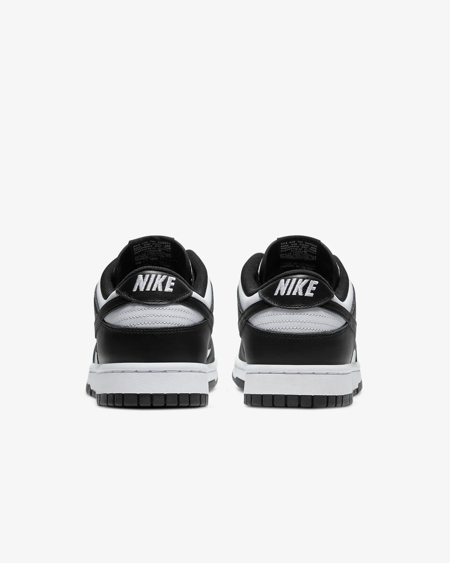 DUNK LOW PANDA 1 taille EN DESTOCKAGE