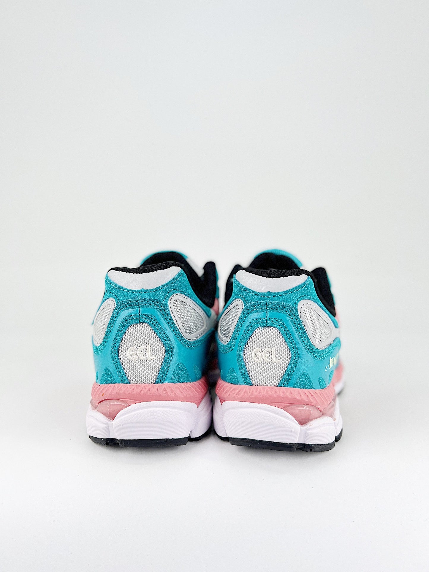 ASIC GEL NYC NIMBUS PINK AND BLUE