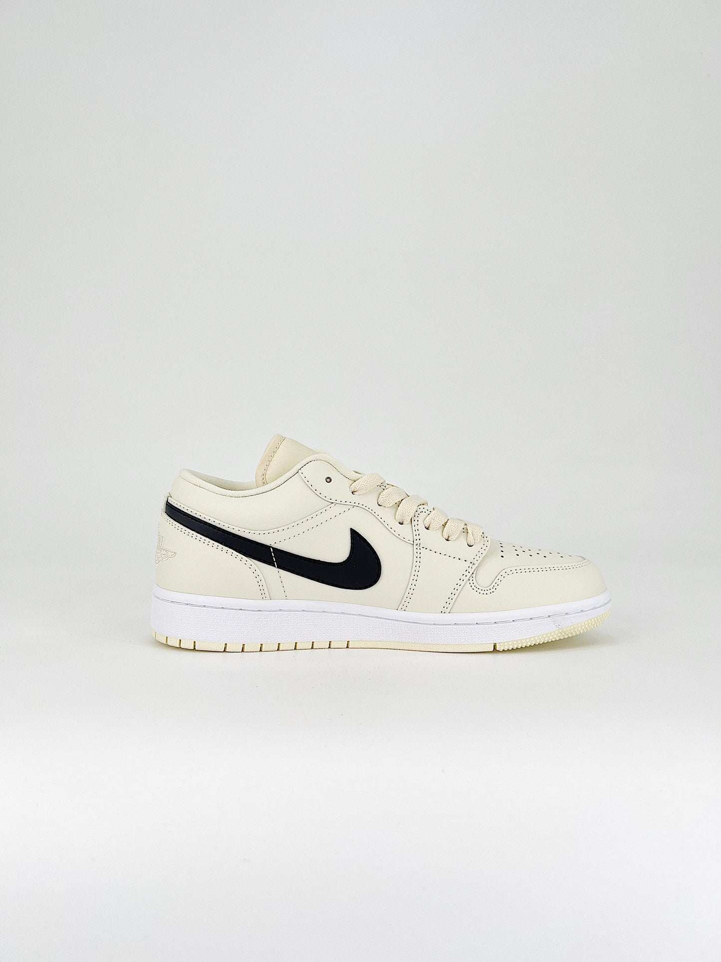 Jordan 1 Low COCONUT