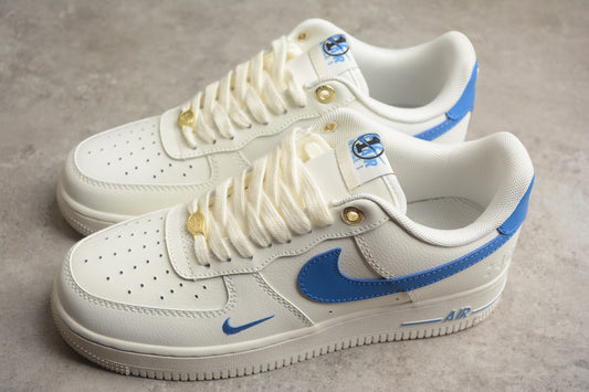 AIR FORCE 1 WHITE AND BLUE