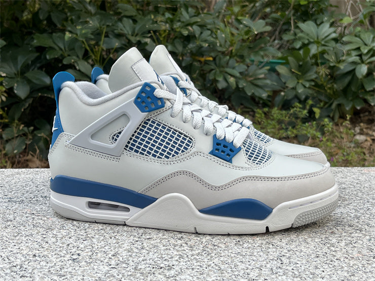 Jordan Retro 4 "Military Blue"