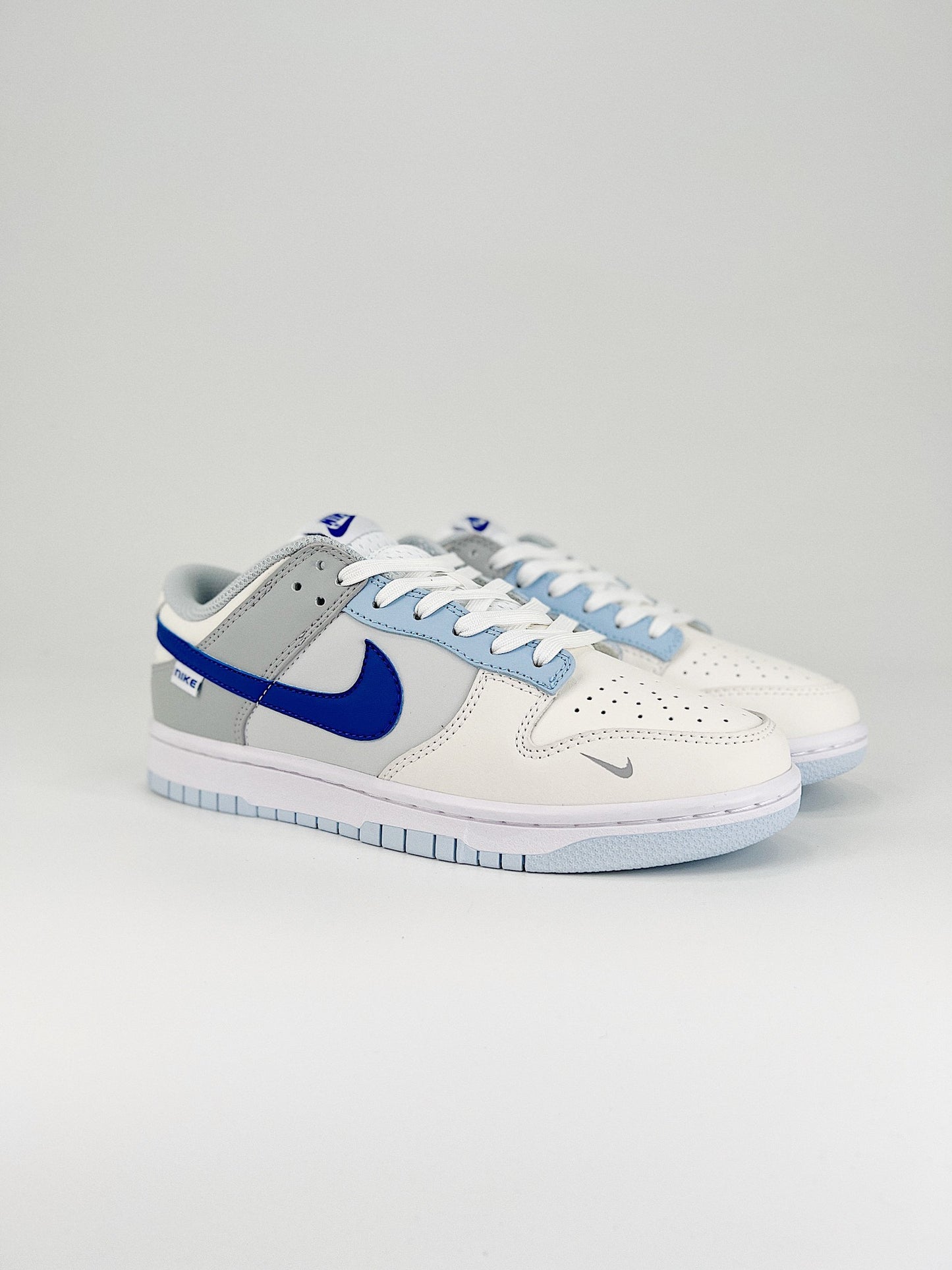 NIKE DUNK LOW YVORI HYPER ROYAL