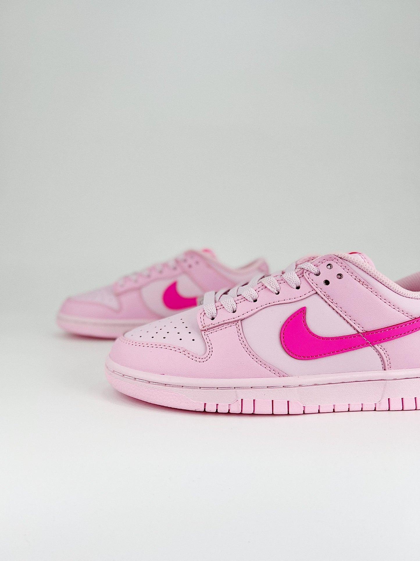 NIKE DUNK LOW GS TRIPLE PINK