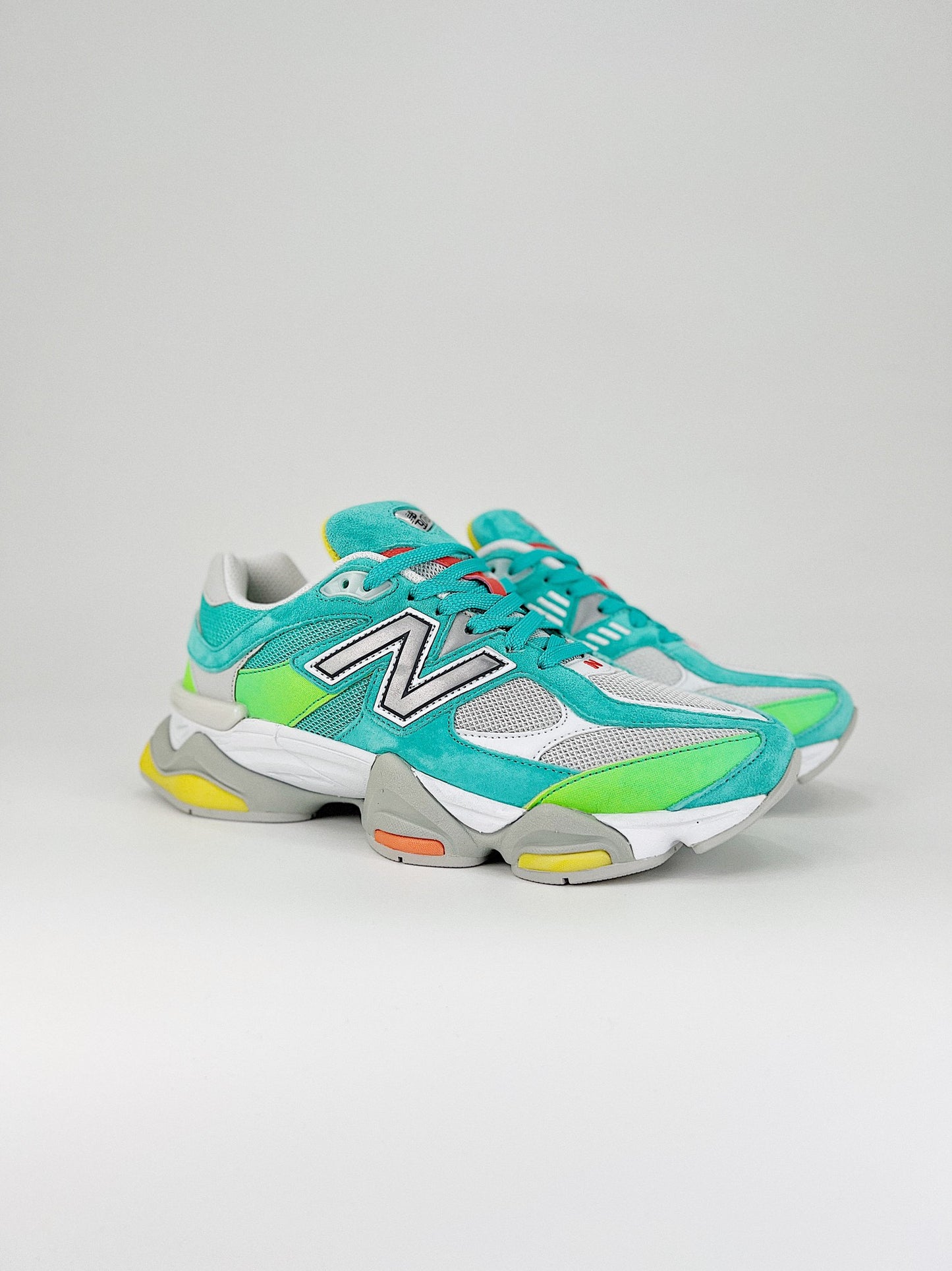 New balance 9060 "Cyan Burst"