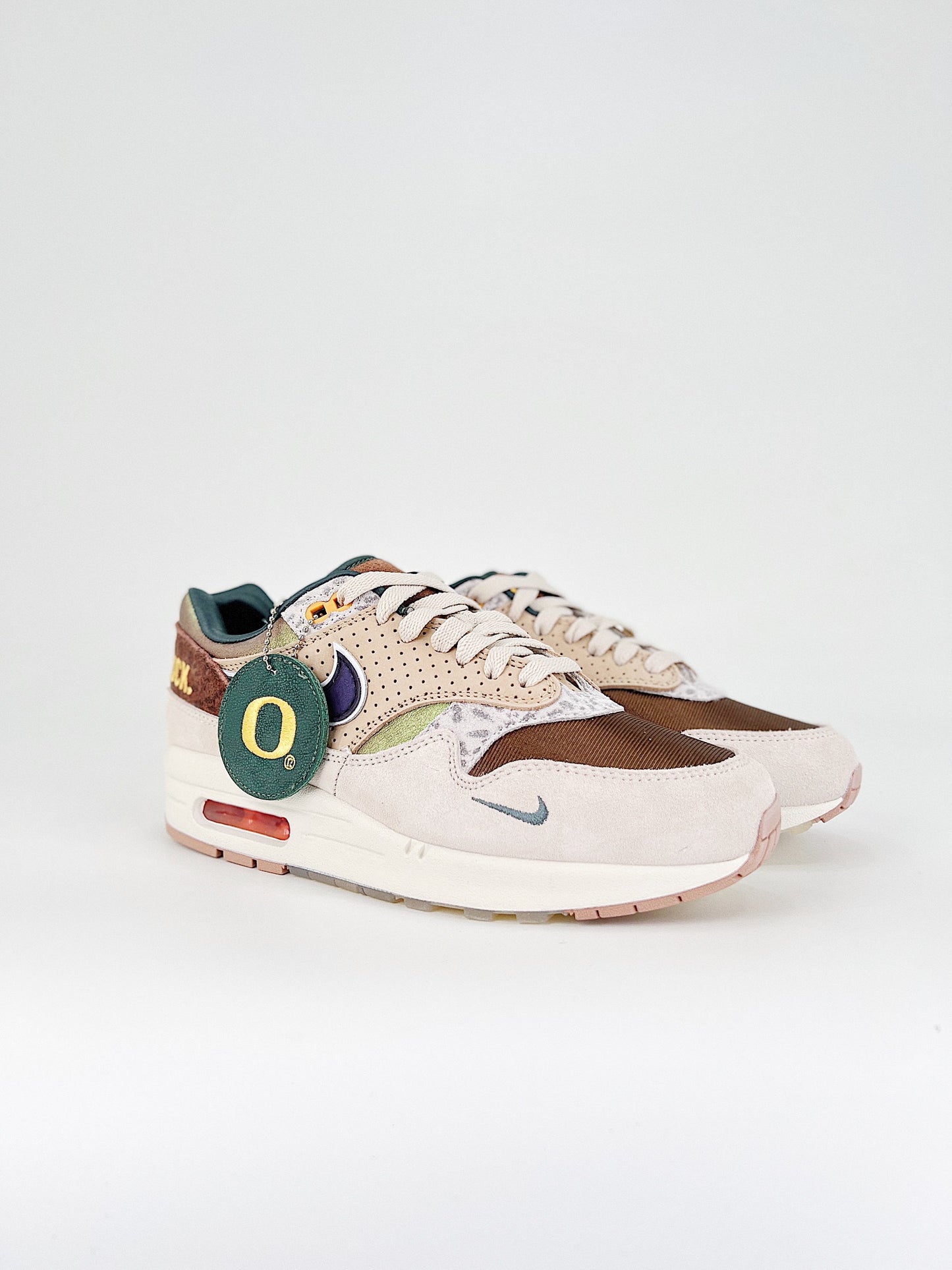 AIR MAX 1 "87 PRENIUM UNIVERSITY