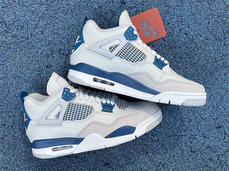 Jordan Retro 4 "Military Blue"