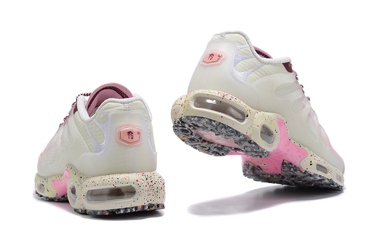 NIKE AIR MAX TERRASCAPE WHITE AND PINK