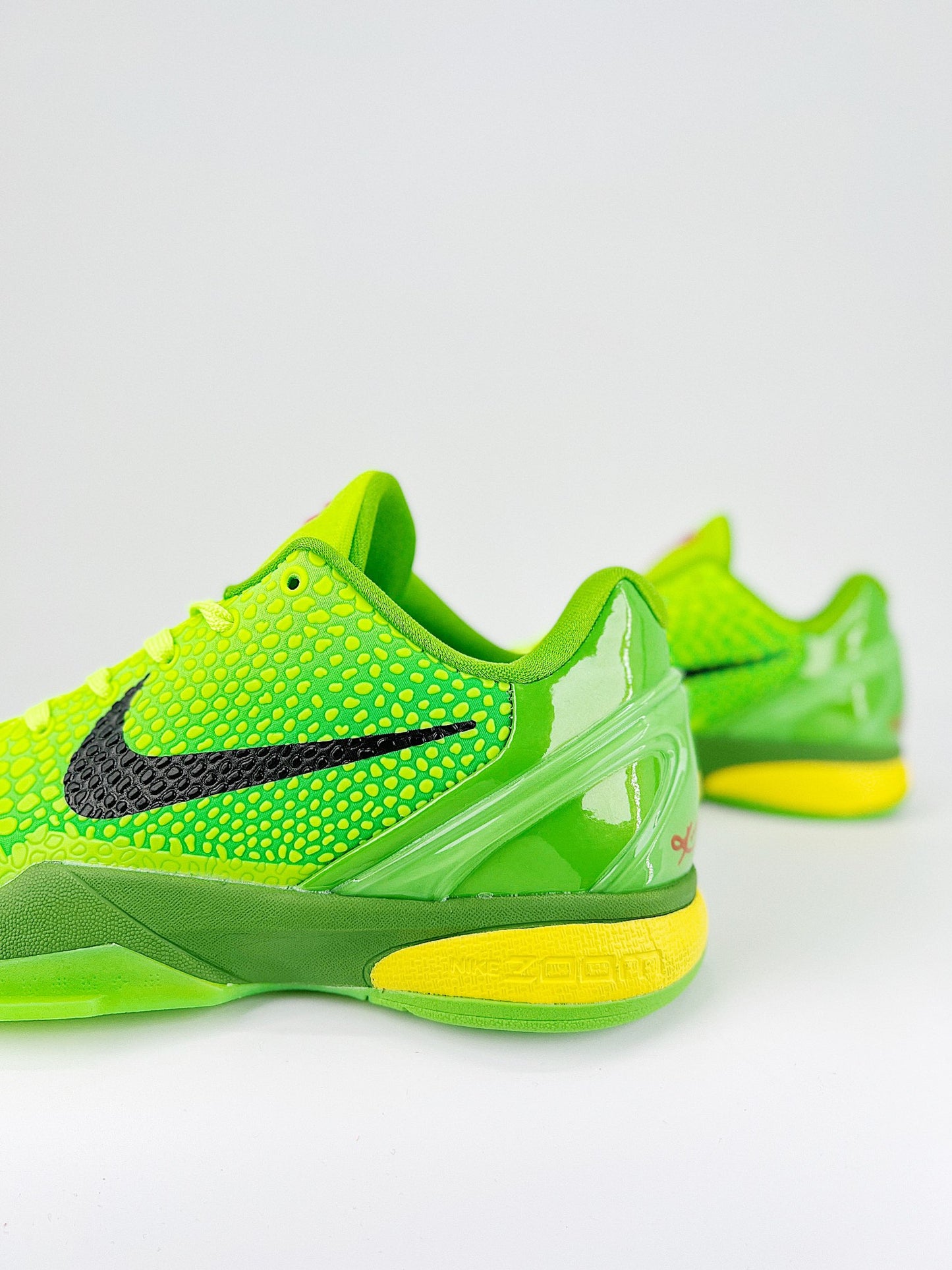 NIKE ZOOK KOBE 6