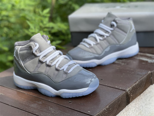 JORDAN 11 GREY