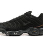 NIKE AIR MAX PLUS BLACK GUMS