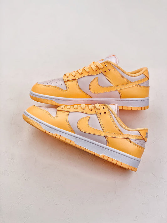 NIKE DUNKS LOW "PEACH"