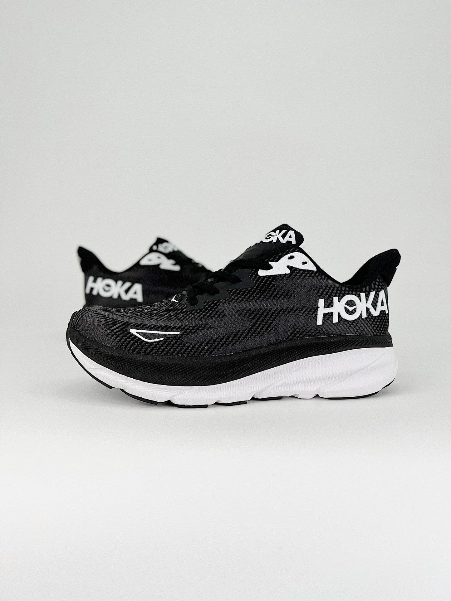 HOKA CLIFTON 9 BLACK