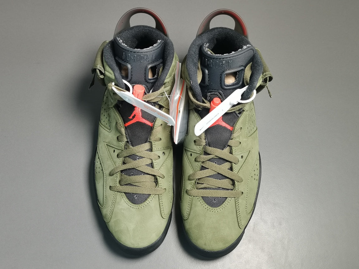 AIR JORDAN 6 RETRO  X TRAVIS SCOTT