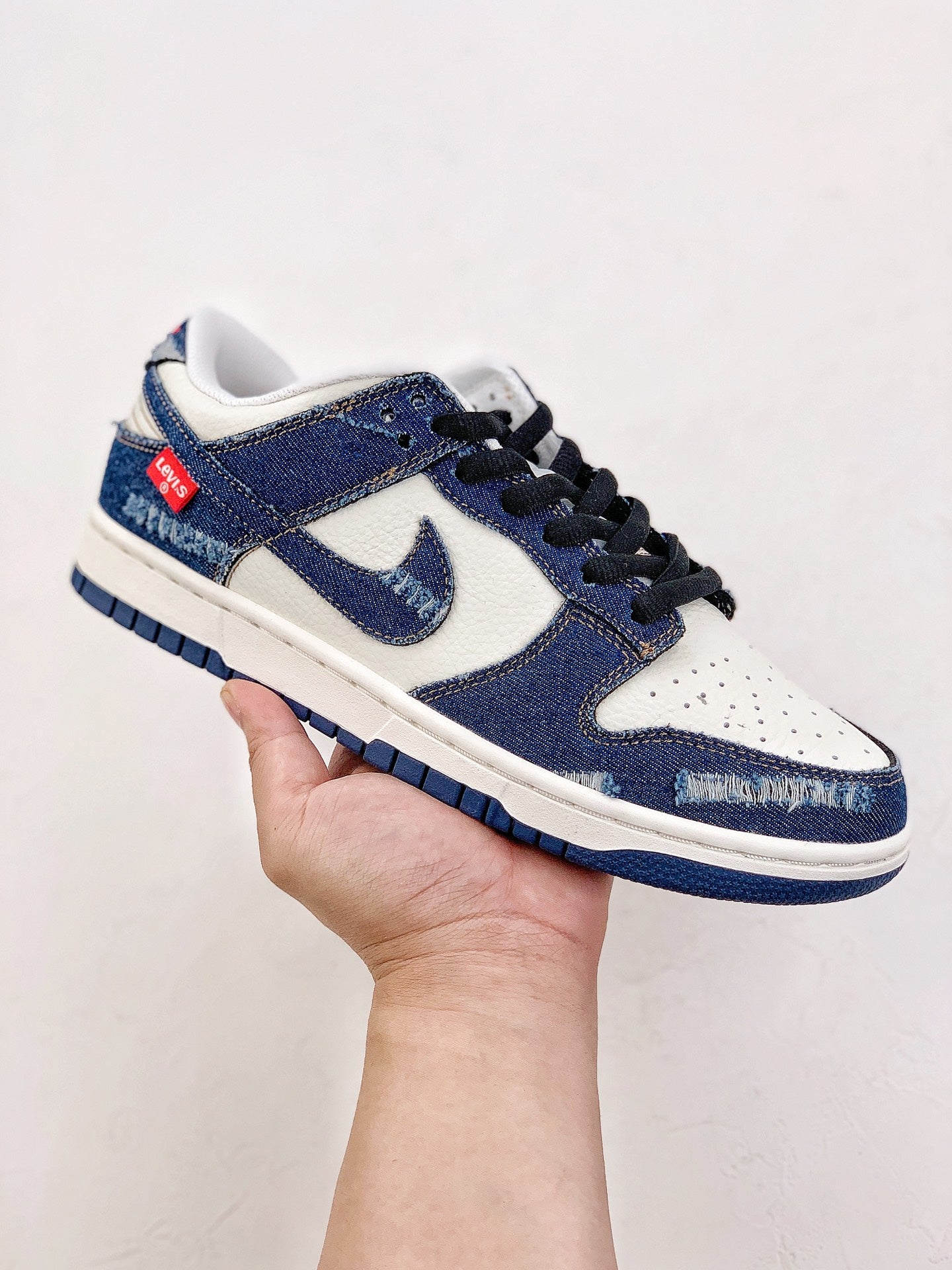 NIKE DUNK LOW EDITION "LEVIS STRAUSS"