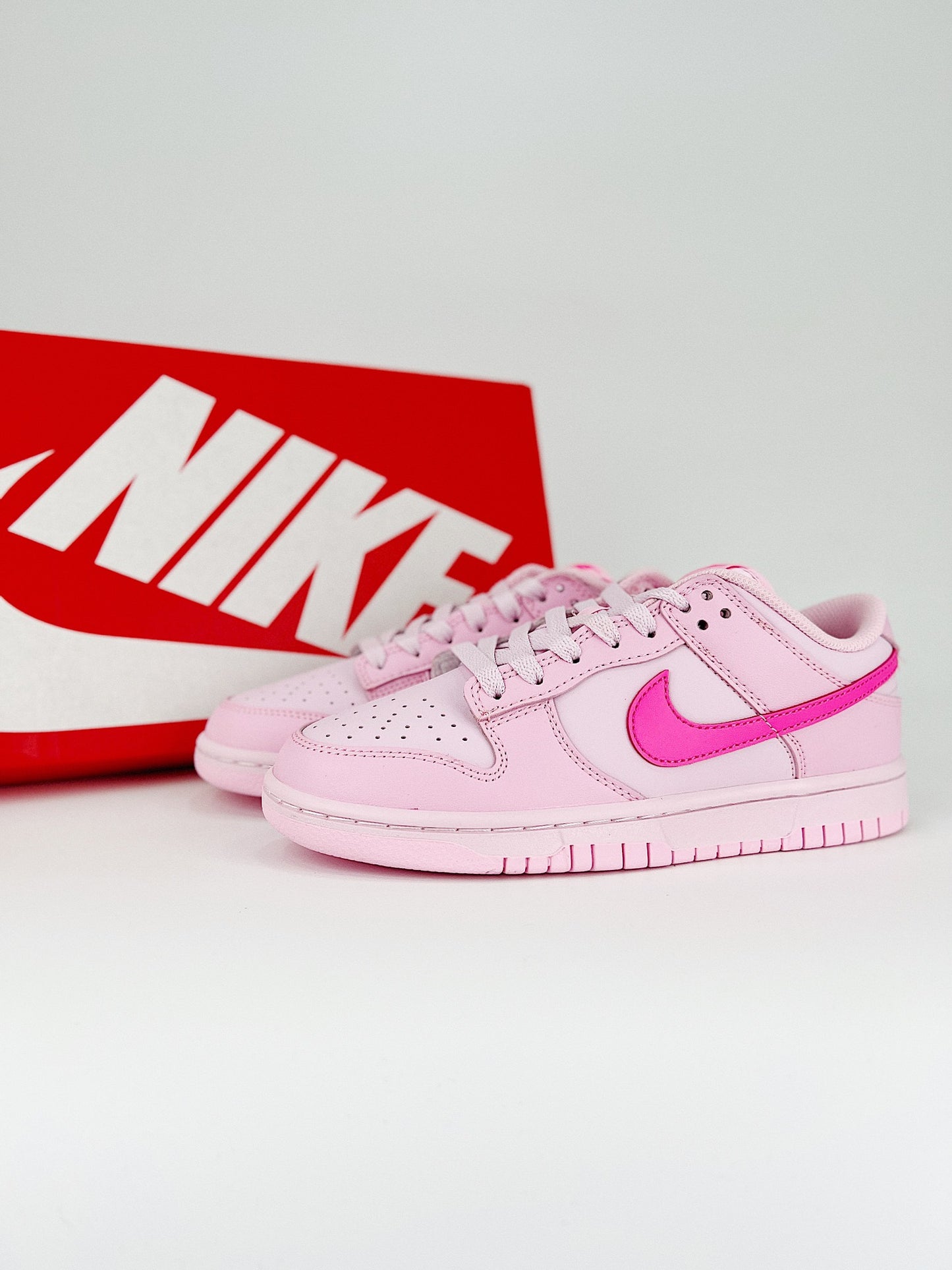 NIKE DUNK LOW GS TRIPLE PINK