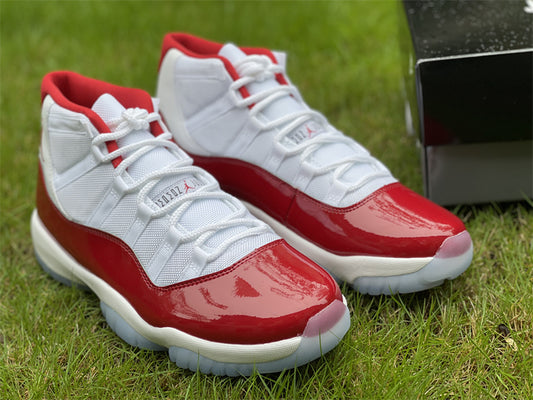 JORDAN 11 RED AND WHITE