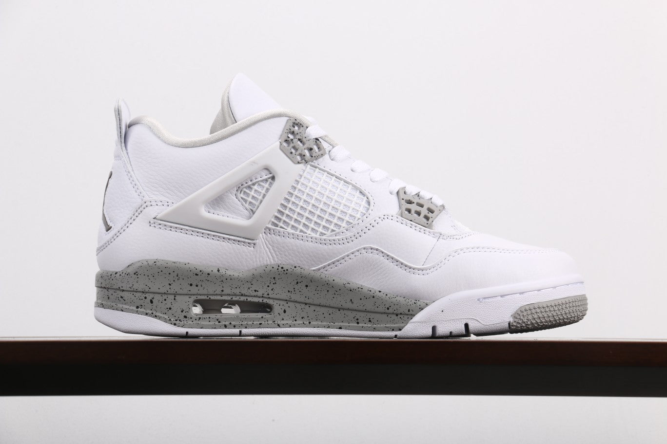 JORDAN RETRO 4 WHITE OREO