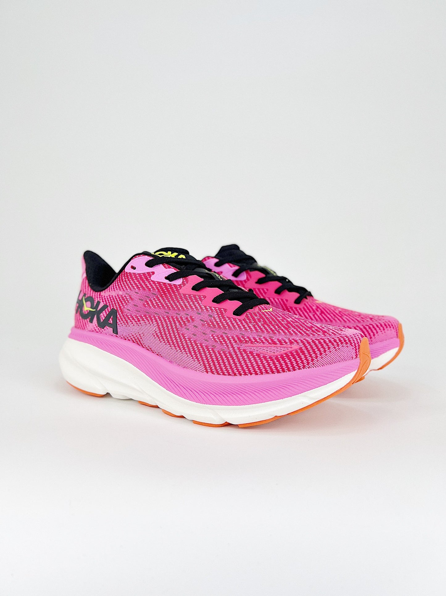 HOKA CLIFTON 9 PINK