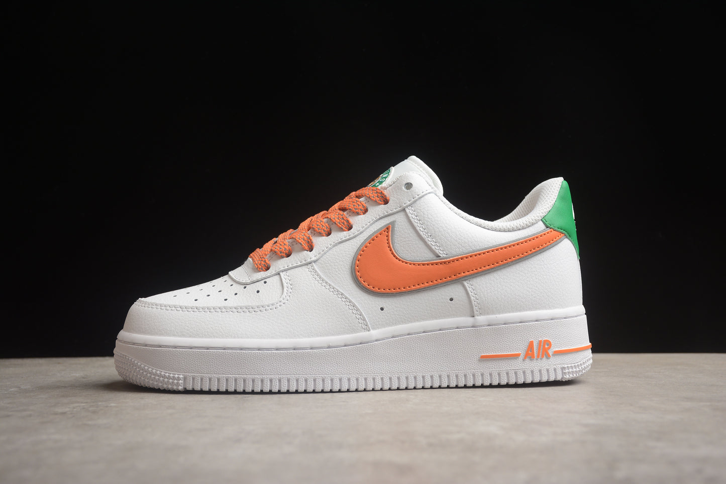 AIR FORCE 1 ORANGE HAWKINGS