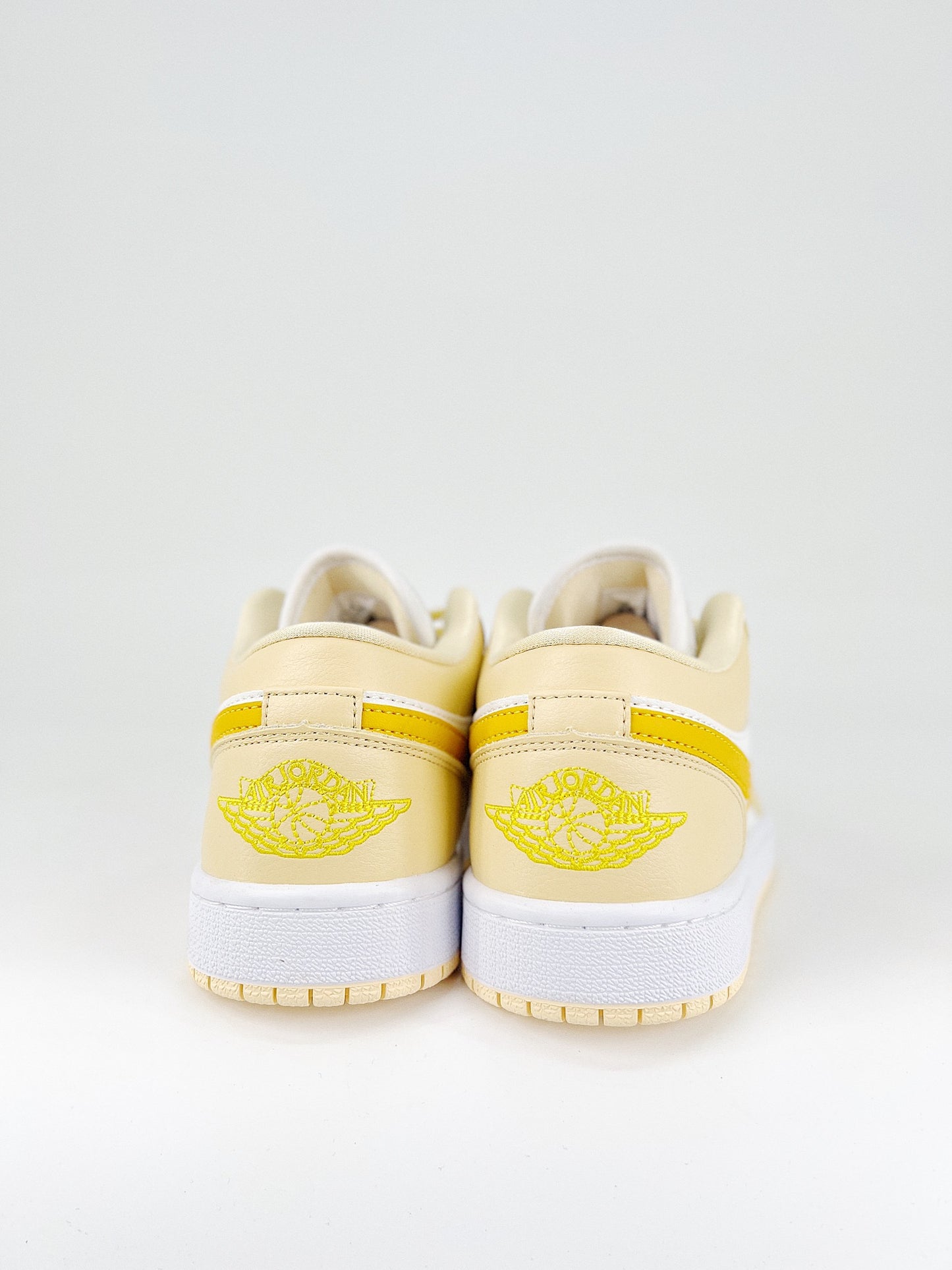 Jordan 1 Low Sail / Yellow Ochre / Pale Vanilla / White