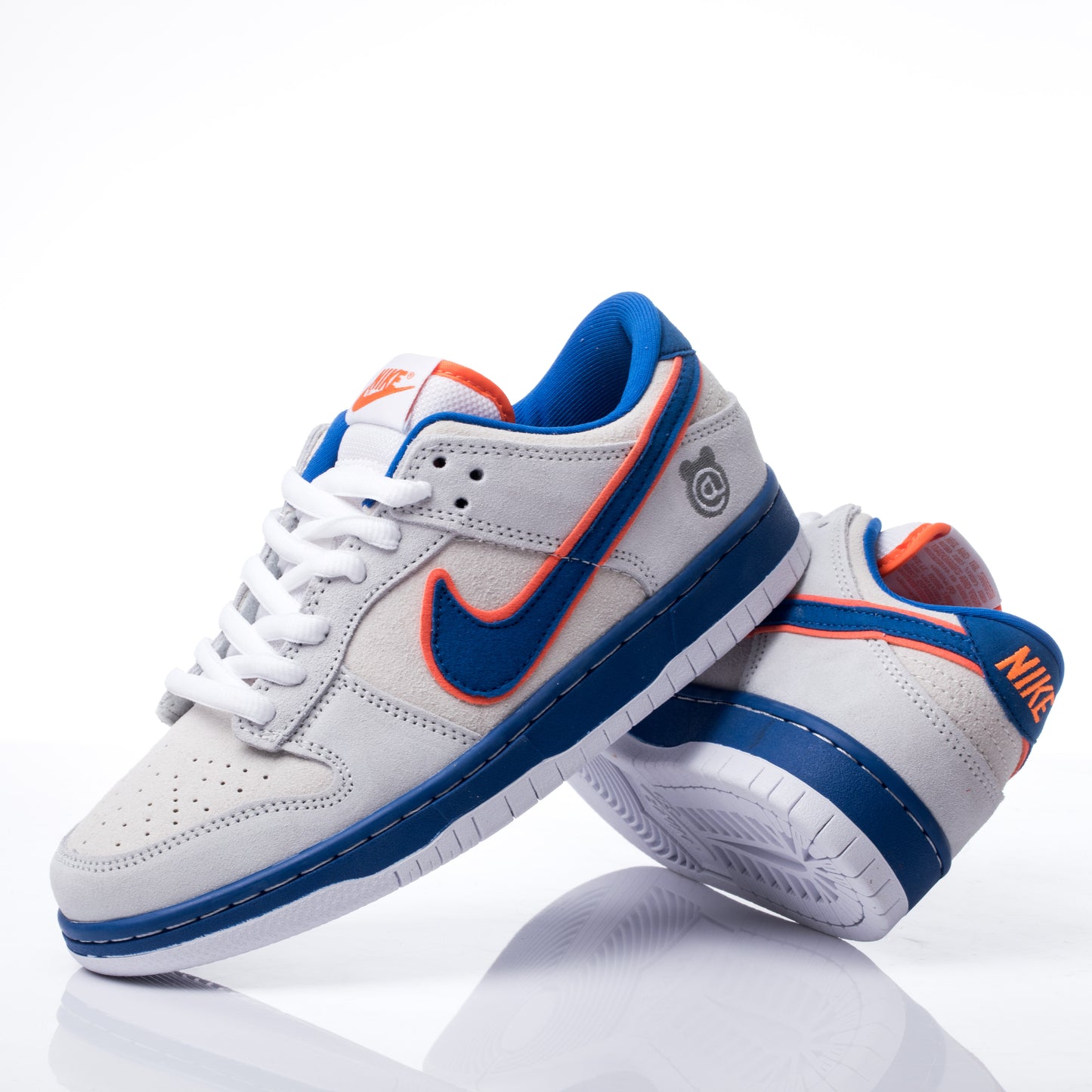 NIKE DUNK LOW SB MEDICOM