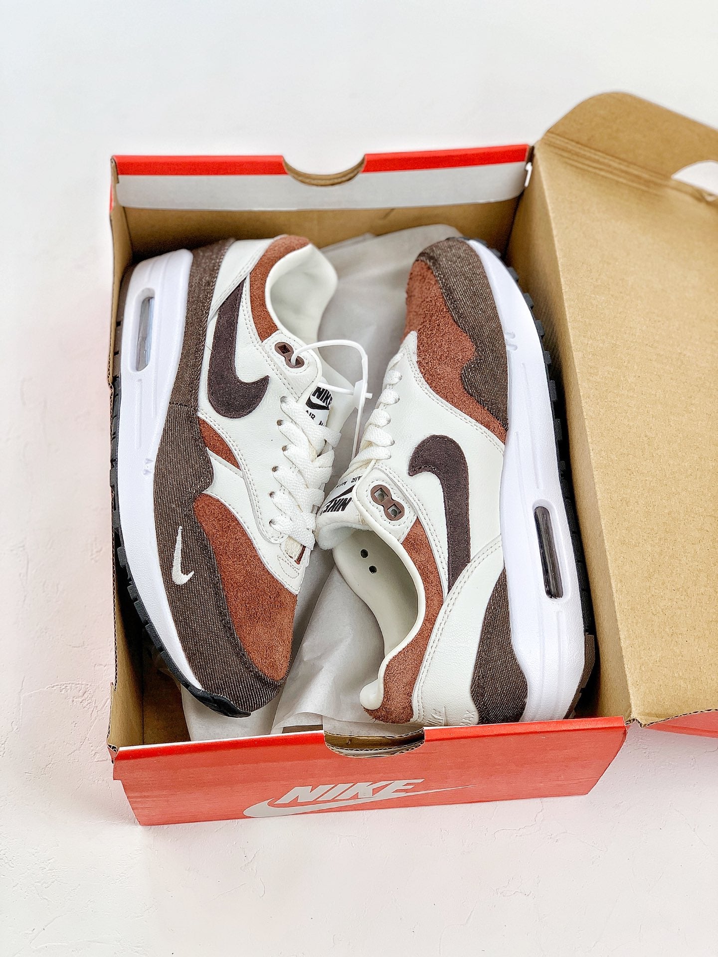 AIR MAX 1 VELVET BROWN