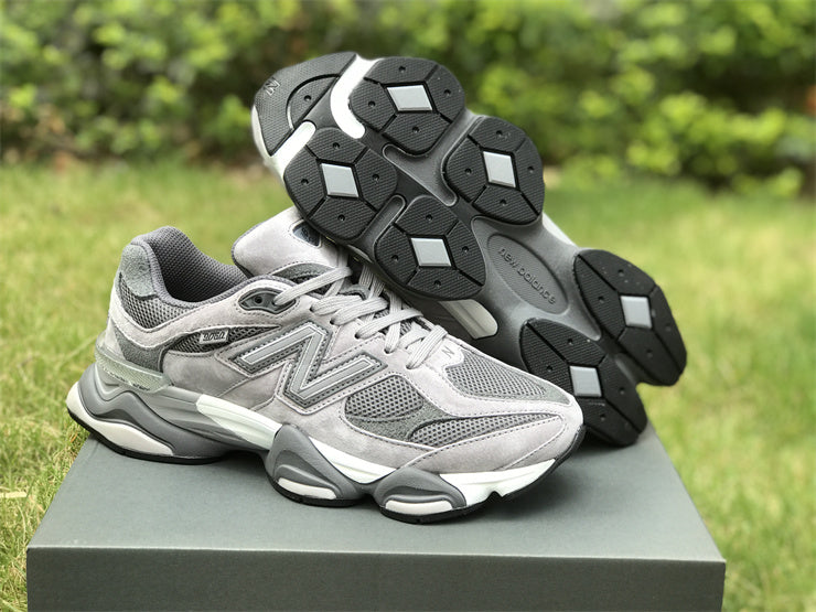 New Balance 9060 GREY