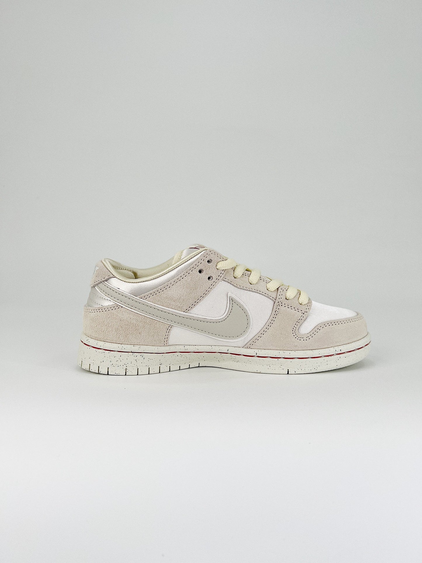 NIKE DUNK LOW LOVE FOUND