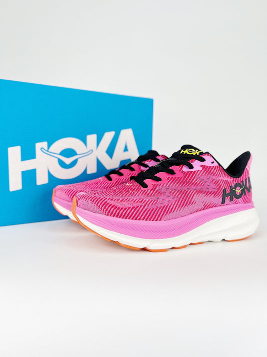 HOKA CLIFTON 9 PINK