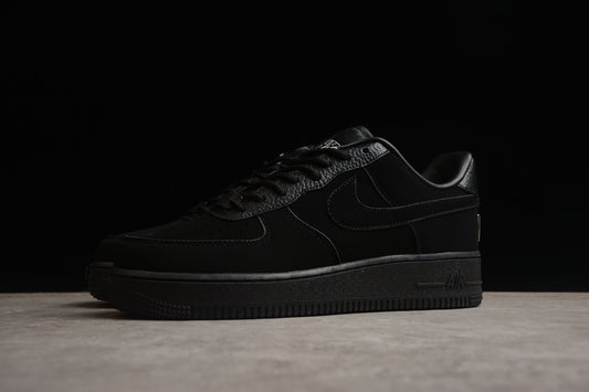 AIR FORCE 1  BLACK TIFFANY