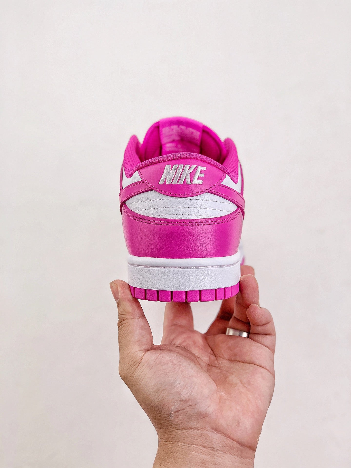 NIKE DUNK LOW ACTIVE FUCHSIA