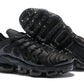 NIKE AIR VAPORMAX PLUS TRIPLE BLACK