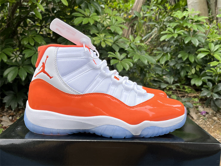 JORDAN 11 ORANGE