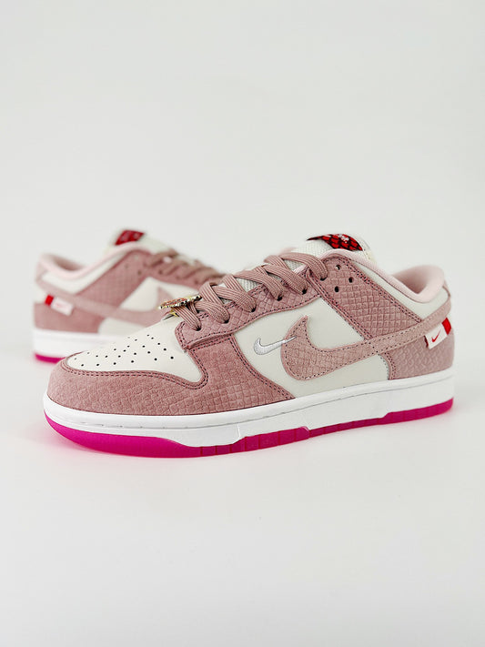 NIKE DUNK ROSE PINK