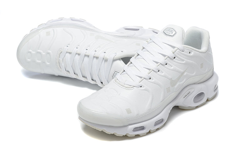 NIKE AIR MAX PLUS A-COLD-WALL* Platinum Tint