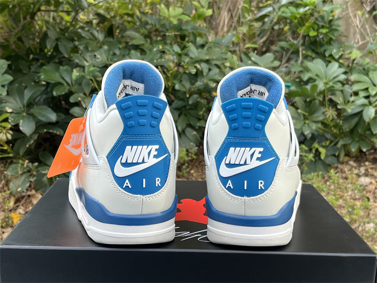 Jordan Retro 4 "Military Blue"