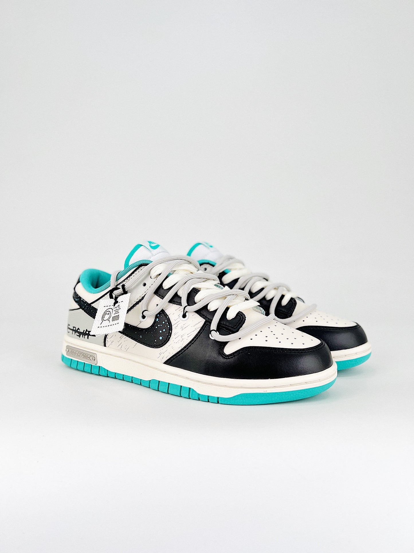 NIKE DUNK LOW DUSTY