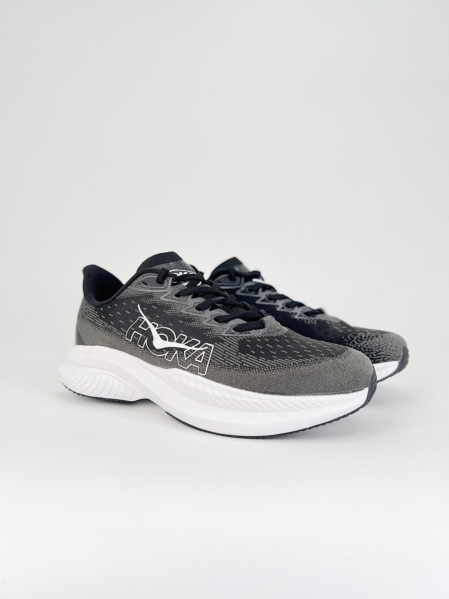 HOKA MACH 6 BLACK