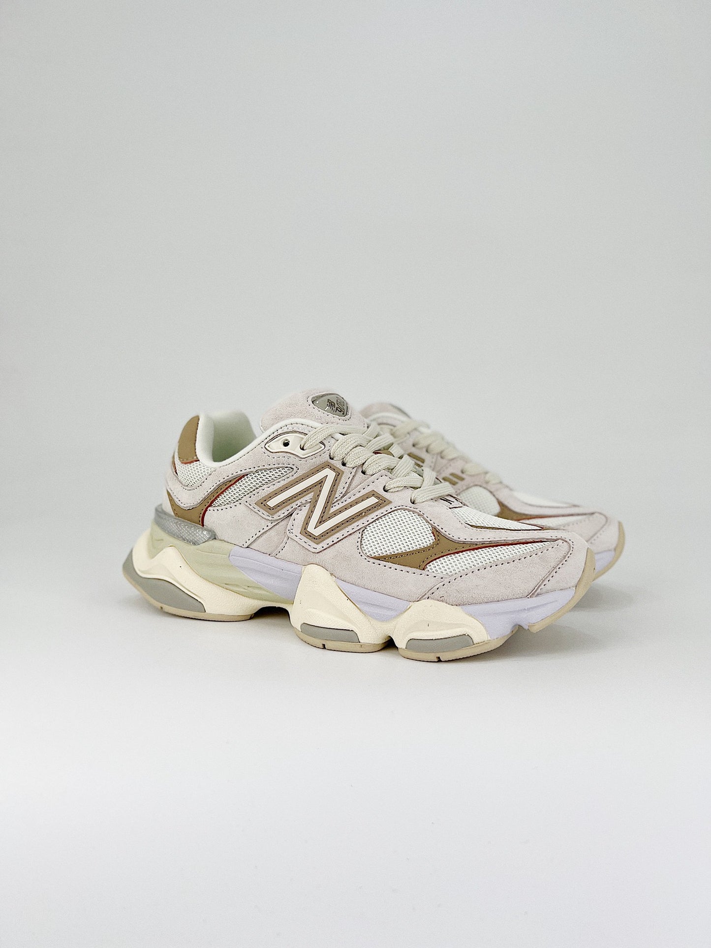 New balance 9060 PASTEL BROWN