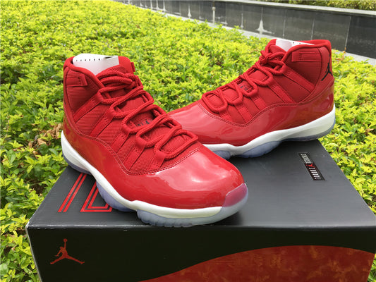 JORDAN 11 RED